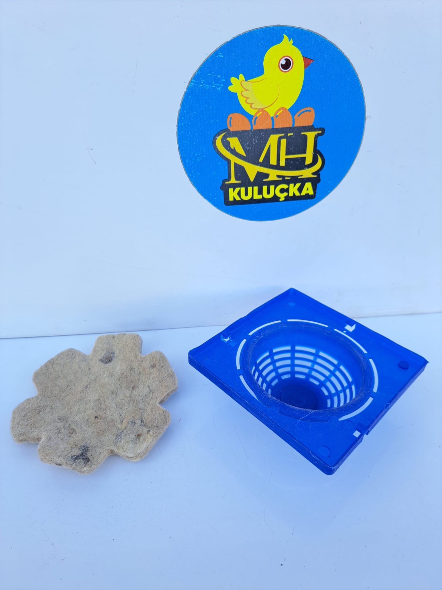 X8.jpeg Kanarya Kuş kare Yuvalığı.yuva+keçe 14X14 CM - Görsel 1